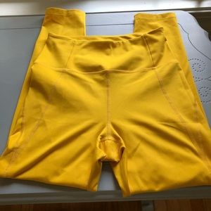 Compressive leggings from Girlfriend collective